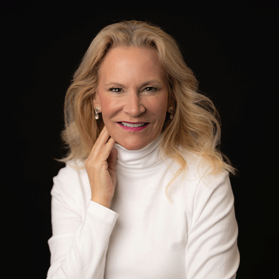 Kim Adler headshot